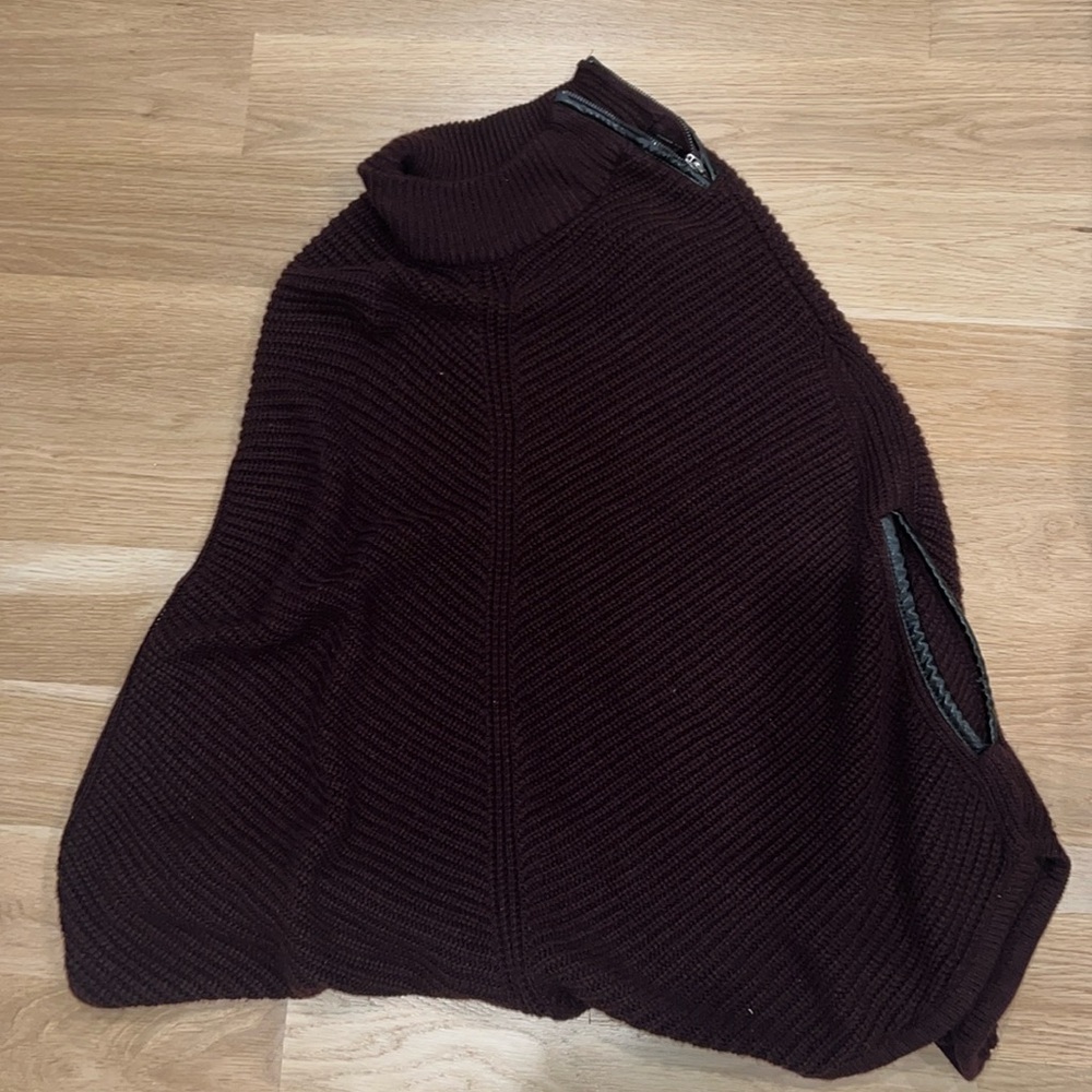 Dark purple poncho with leather threads - S/M size